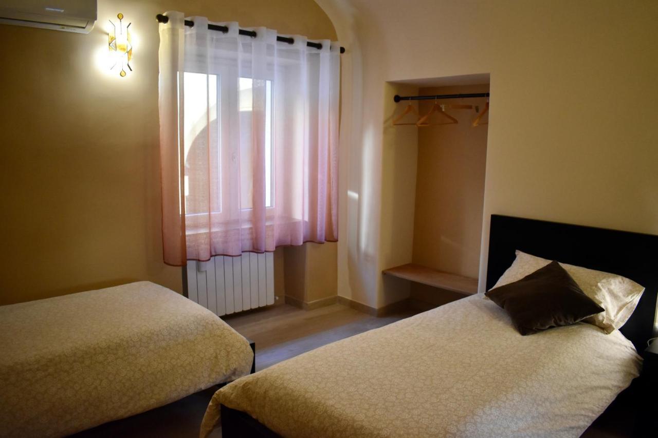 Dimora Normanna Bed & Breakfast Aversa Eksteriør bilde